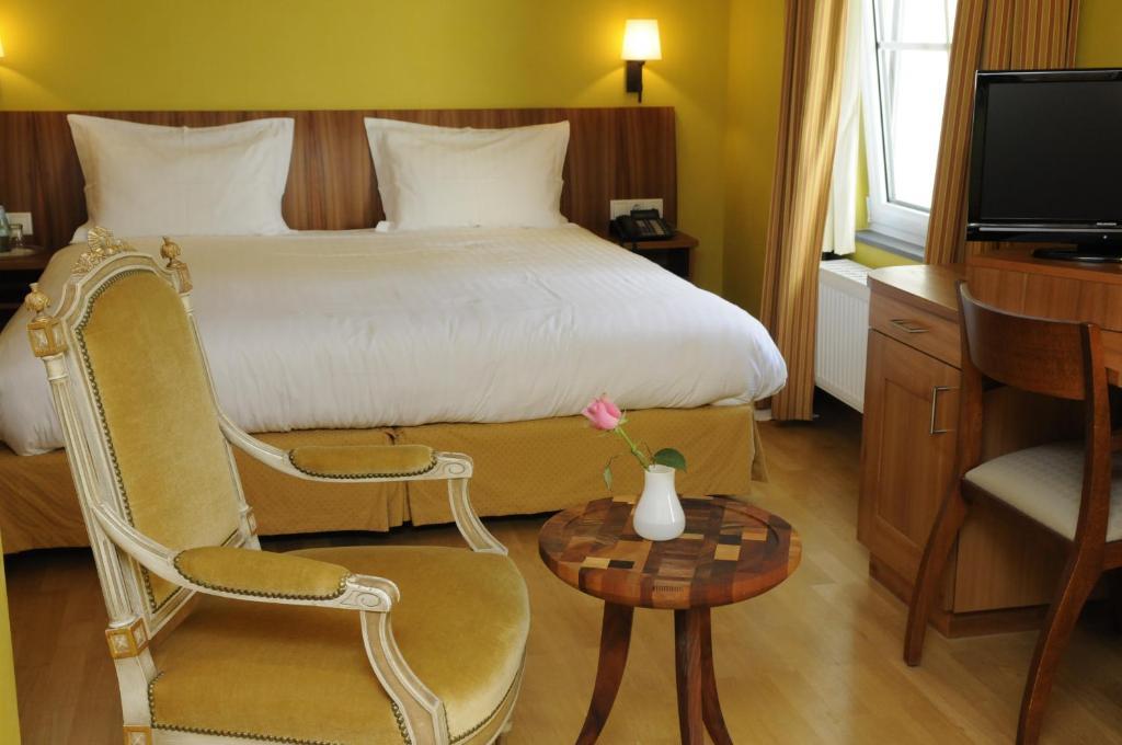Hotel Manoir Kasselslay Clervaux Habitación foto
